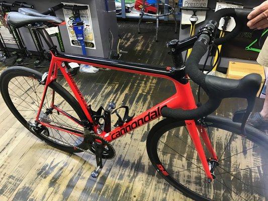 the super six evo eTap road bike is a sizzler!