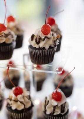 Hot Fudge Sundae mini cupcakes