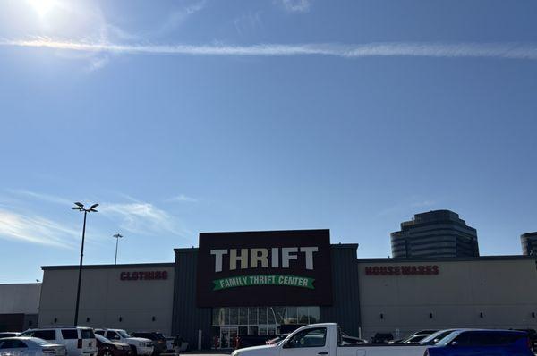 Beautiful morning at Family Thrift Center!