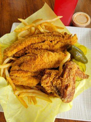 2 piece catfish and wings