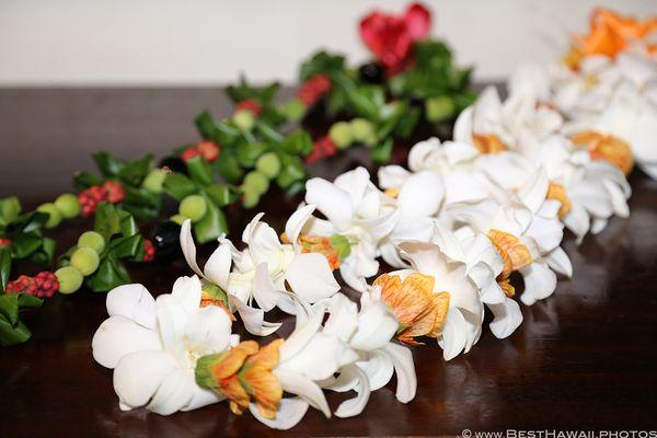 Hawaii dream Wedding leis