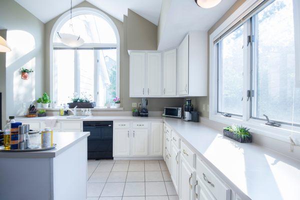 Floor and counter top install