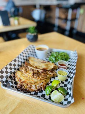 El Mariachi Birria Y Tacos