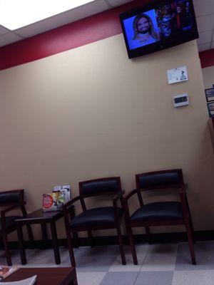 Nice waiting room, comfortable and clean