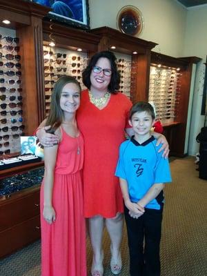 Dr. Quenzer with her niece and nephew.