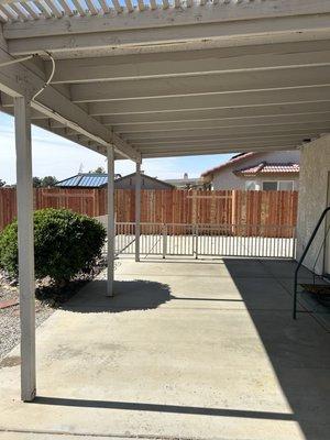 Side yard fence