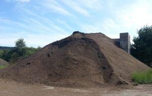 Our beautiful Brattlegrow Compost, made from your food scraps!