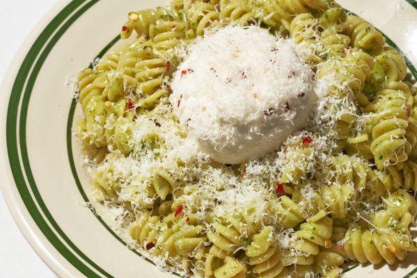 Fusilli Genovese - Corkscrew-Shaped Pasta, Basil Pesto, Creamy Burrata