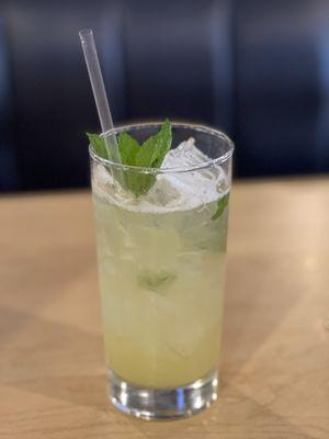 Pineapple Mojito - delicious!