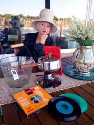 Today's haul-60's hat, Eddie Arnold 45's, glass ice bucket and a fondue set! Classy!