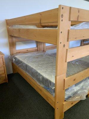 Twin bunk beds