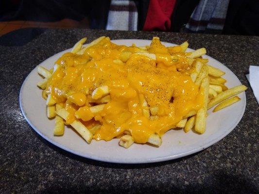 Fries with cheese whiz