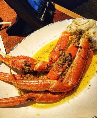 Garlic Butter Snow Crab