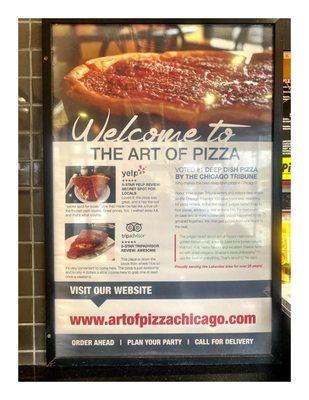 Inside The Art of Pizza 3033 N Ashland Ave, Chicago, IL Thin Pan Staffed Pizza Italian Beef Sándwiches Pastas Ribs Salads etc. Cool!