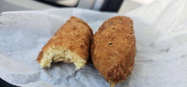 Bolinhos de bacalhue con quueso