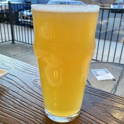 Old Town Pillowfist Hazy IPA (Portland, OR - 6.8% abv / 60 ibu)