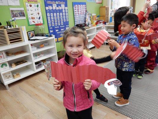 The school teaches different crafts for different theme.