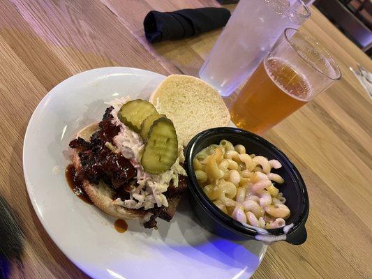 Brisket sandwich, Mac n cheese, beer