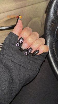 V Nails