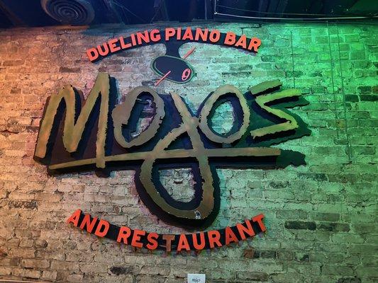 Mojo's Dueling Piano Bar & Restaurant