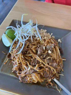 Pad Thai with Beef