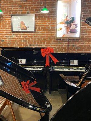 Classic Pianos Holiday Sale