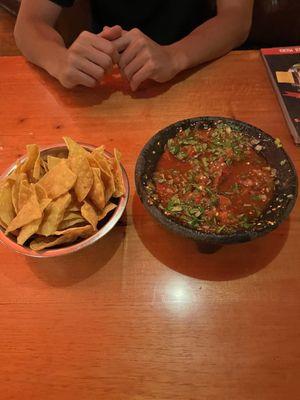 Table-side chips and salsa