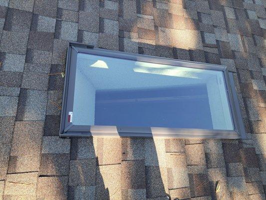 Fixed skylight