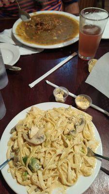 Papa Vic's Alfredo