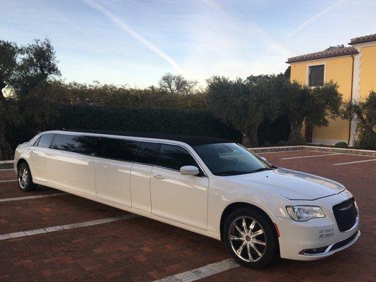 The latest addition our fleet: an almost new Chrysler 300, 140" stretch, 10 passenger limousine with 10 seat belts in the passenger area!