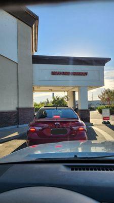 One of the worst drive through. Such a huge waste of time.