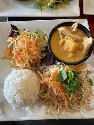 $15 lunch combo with Pad Thai and Red Curry chicken