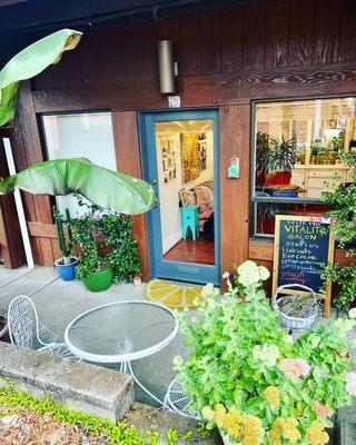 Front herbaceous patio at Vitaliti Beauty Salon