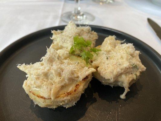 Artichoke and crab