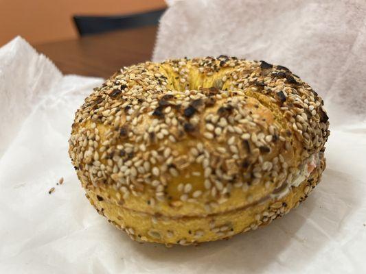 Sunflower crunchy bagel