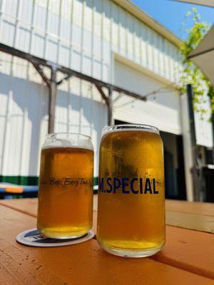 Craft Beer from M. Special - "Sabado Tarde" and "Great Land IPA"