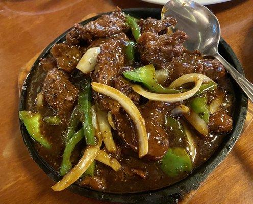 Sizzling beef pepper steak