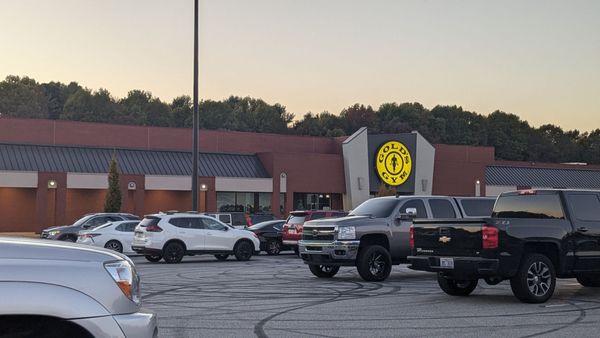 Gold's Gym Brassfield