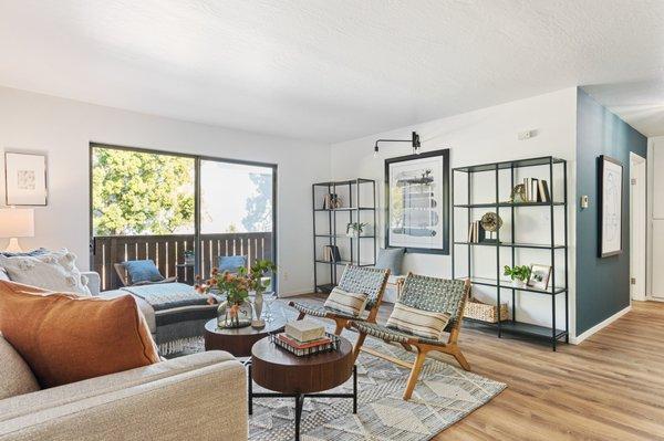 Open and airy Living Room In the Park Webster in Alameda