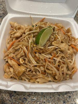 Pad Thai with chicken