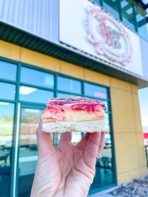 Raspberry Cheesecake Bar