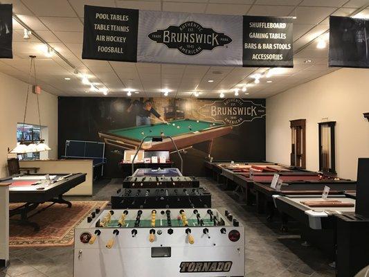 Brunswick Billiards - pool tables, foosball tables, pool cues, air hockey