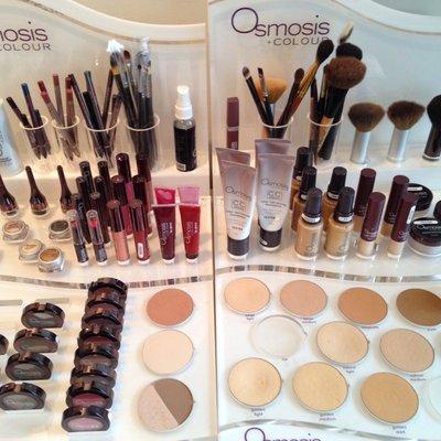 Osmosis' Colour Makeup. Professional mineral makeup with clean ingredients and amazing looks.