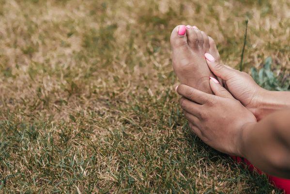 Struggling with burning pain in your foot? Morton's neuroma might be the cause. Our expert podiatrists can help you find reli...