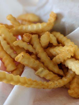 Crinkle cut fries