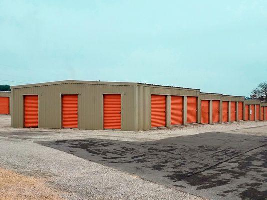 Loading and unloading is a breeze with our drive-up access roll-up storage unit doors.