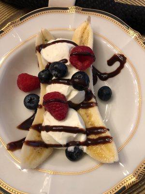 Breakfast Banana Split