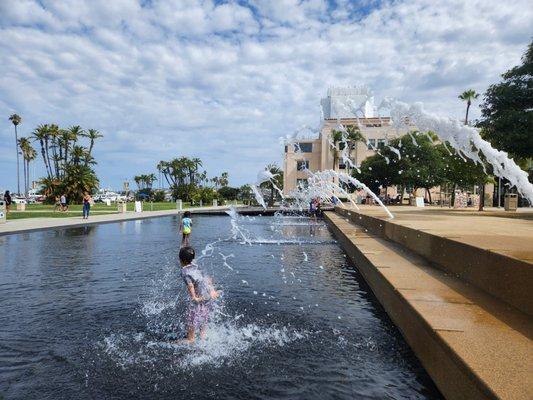 lots of splashing fun