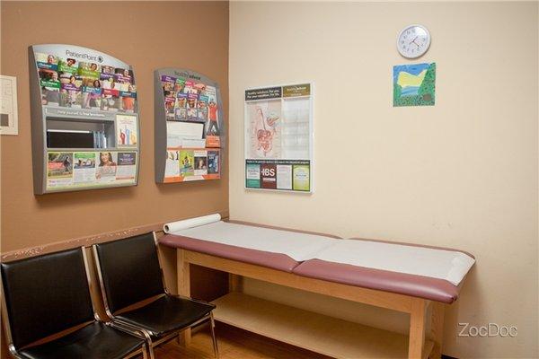 Dr. Richard M. Butlig Carson Clinic - room1.