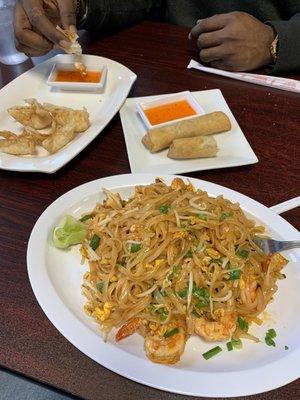 ##11. Shrimp Pad Thai